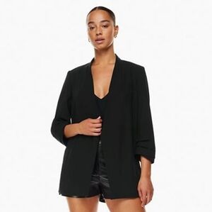 Aritzia Babaton Power Hip Blazer Classic Black Open Front Casual Size US 6.
